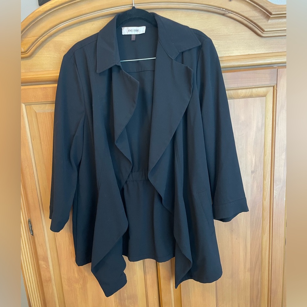 Jones Studio Elegant Black Blazer